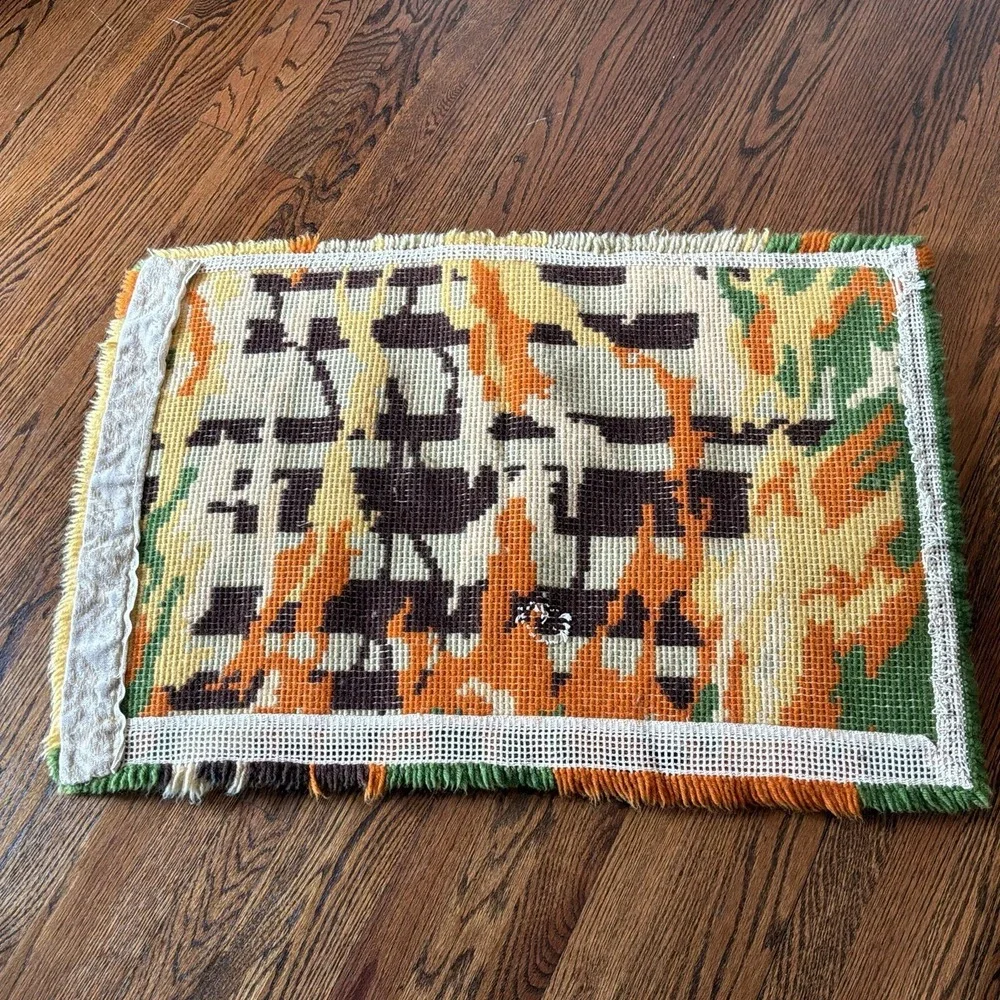 Vtg MCM Hook Rug Wall Hanging Rya Style Abstract Retro Tapestry 24 X 36